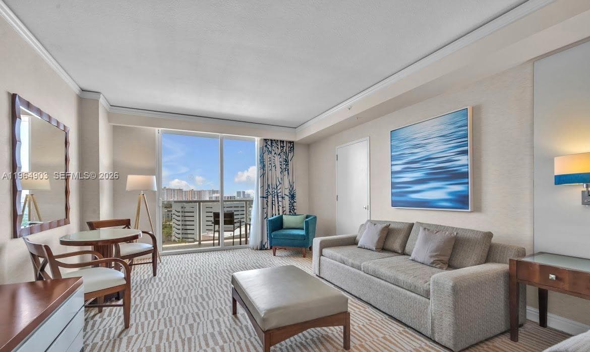 18001 Collins Ave 917 photo 5