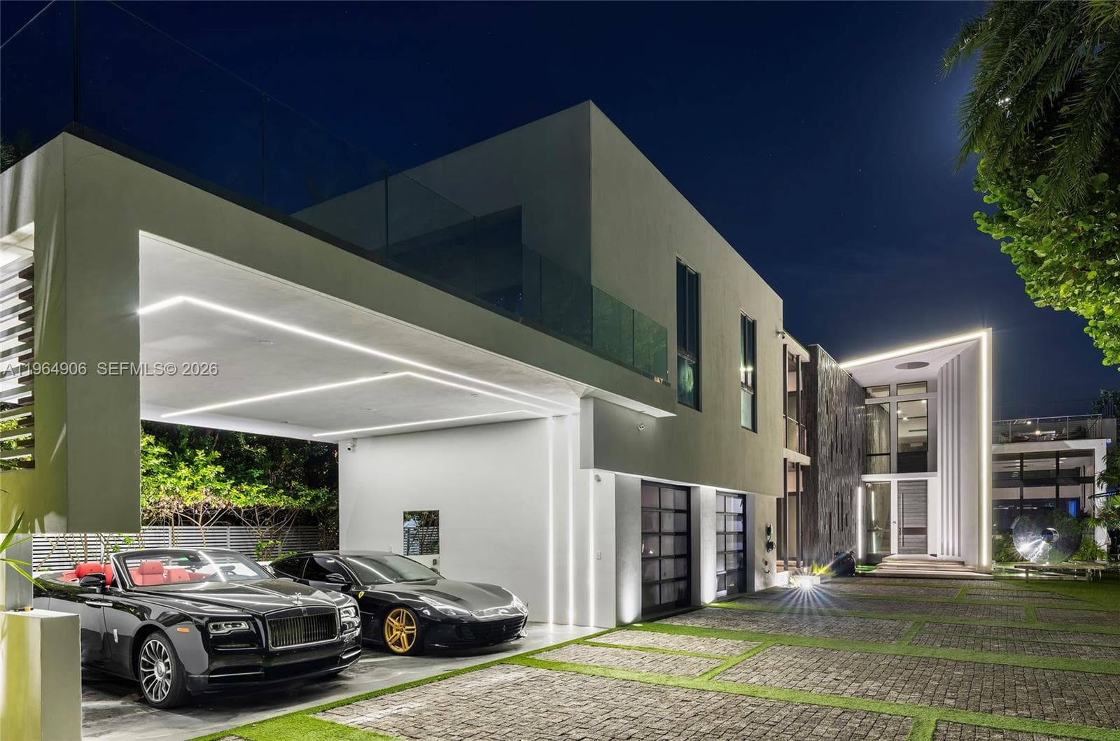 528 Lakeview Ct photo 12