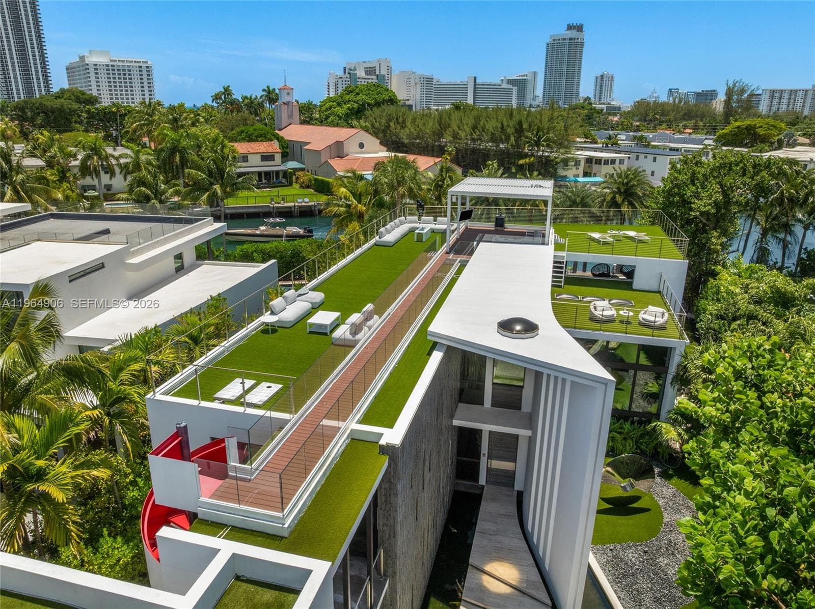 528 Lakeview Ct photo 20