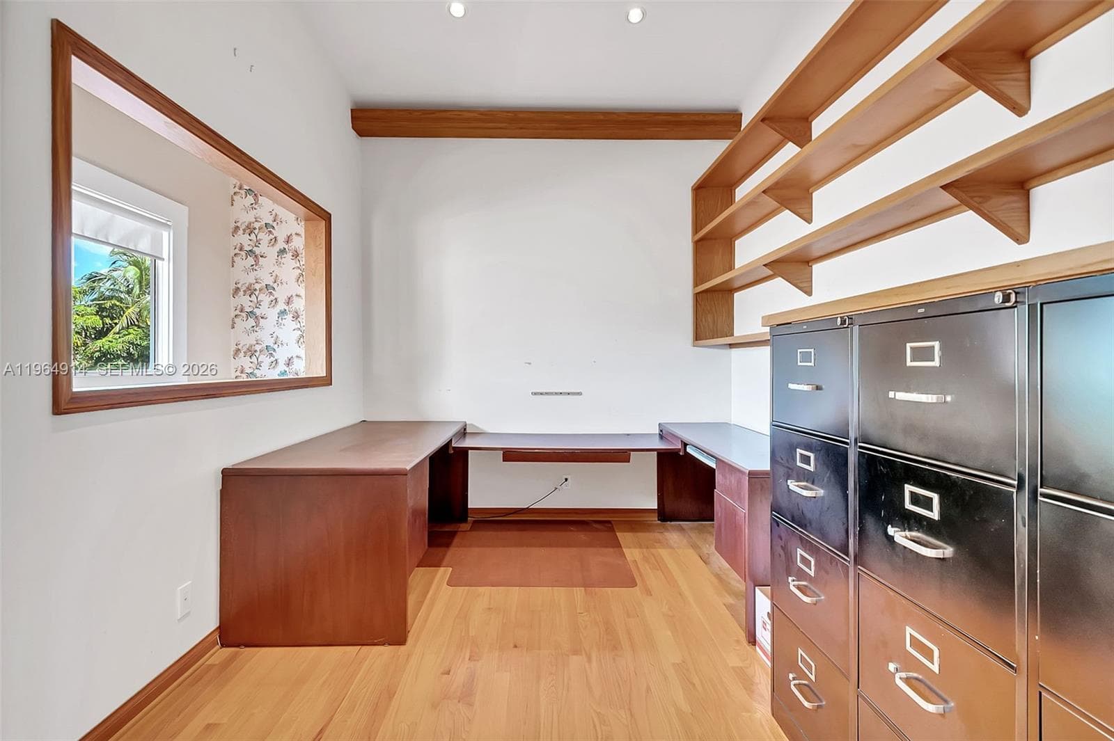 325 Bontona Ave photo 21