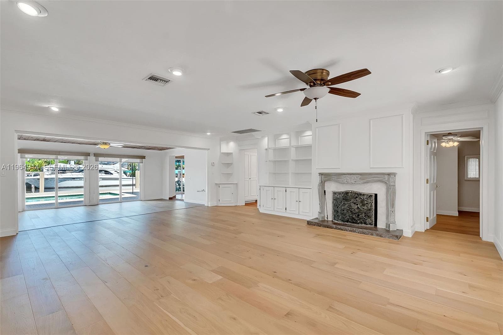 325 Bontona Ave photo 4