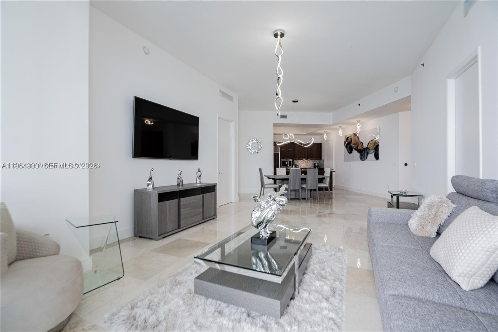 16001 Collins Ave (AVAIL 05/01/2026) 3803 photo 3