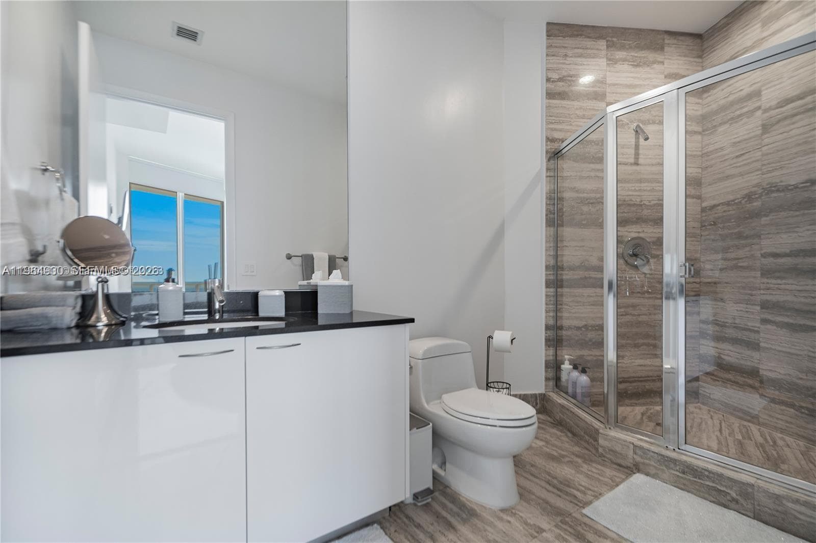 16001 Collins Ave (AVAIL 05/01/2026) 3803 photo 14