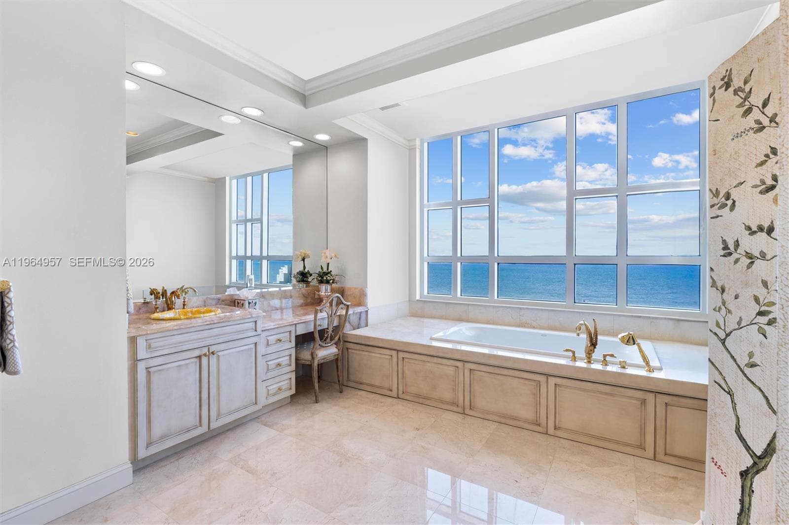 3055 Harbor Dr 2102 photo 15