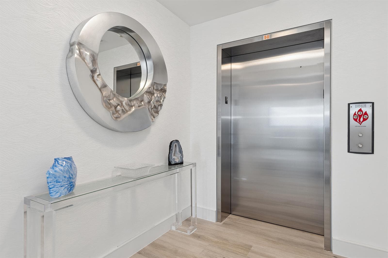 3730 N Ocean Drive 17-D photo 2