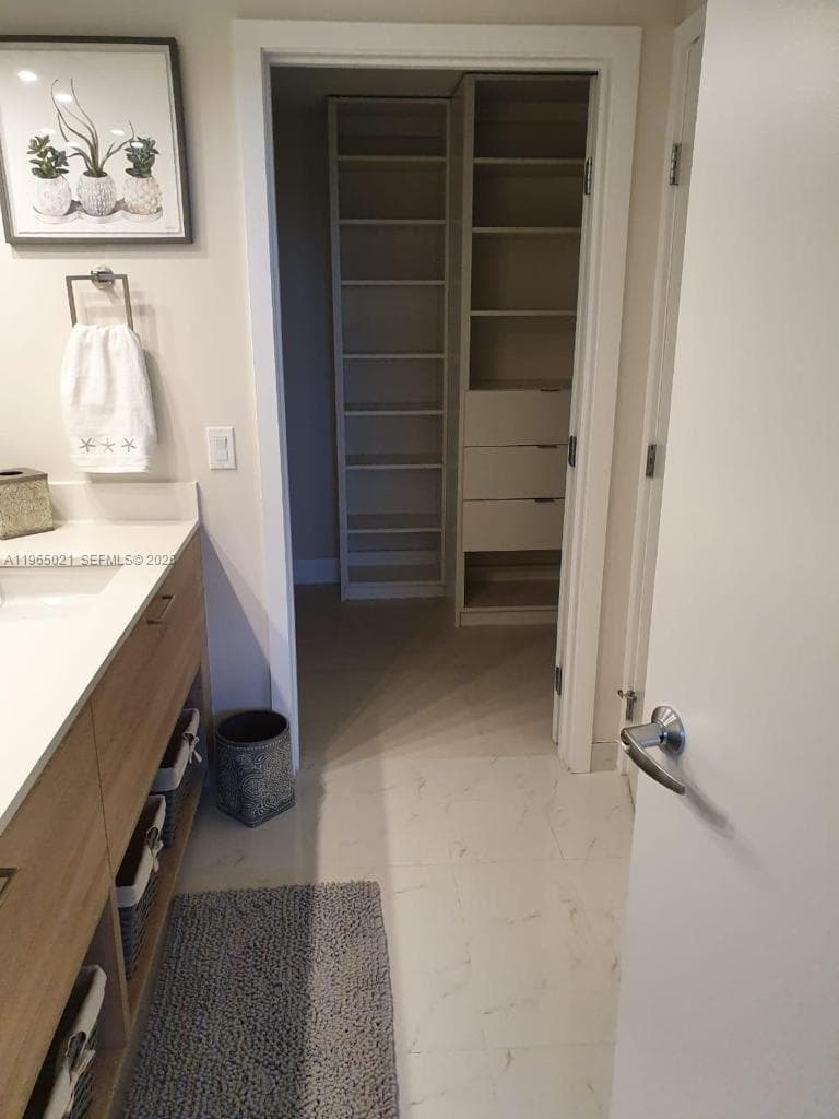 16385 Biscayne Blvd 507 photo 21