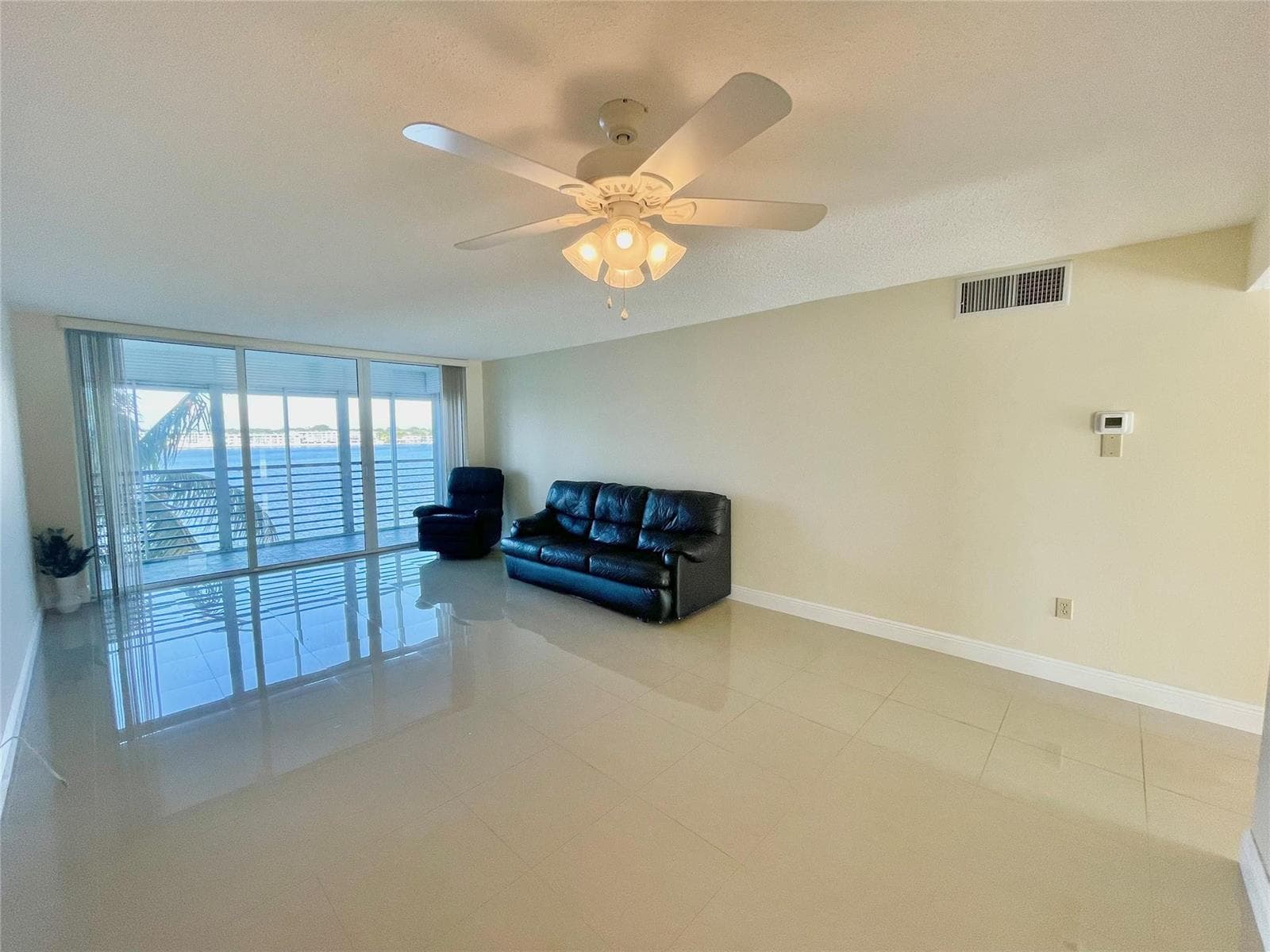 1175 NE Miami Gardens Drive 405 photo 5
