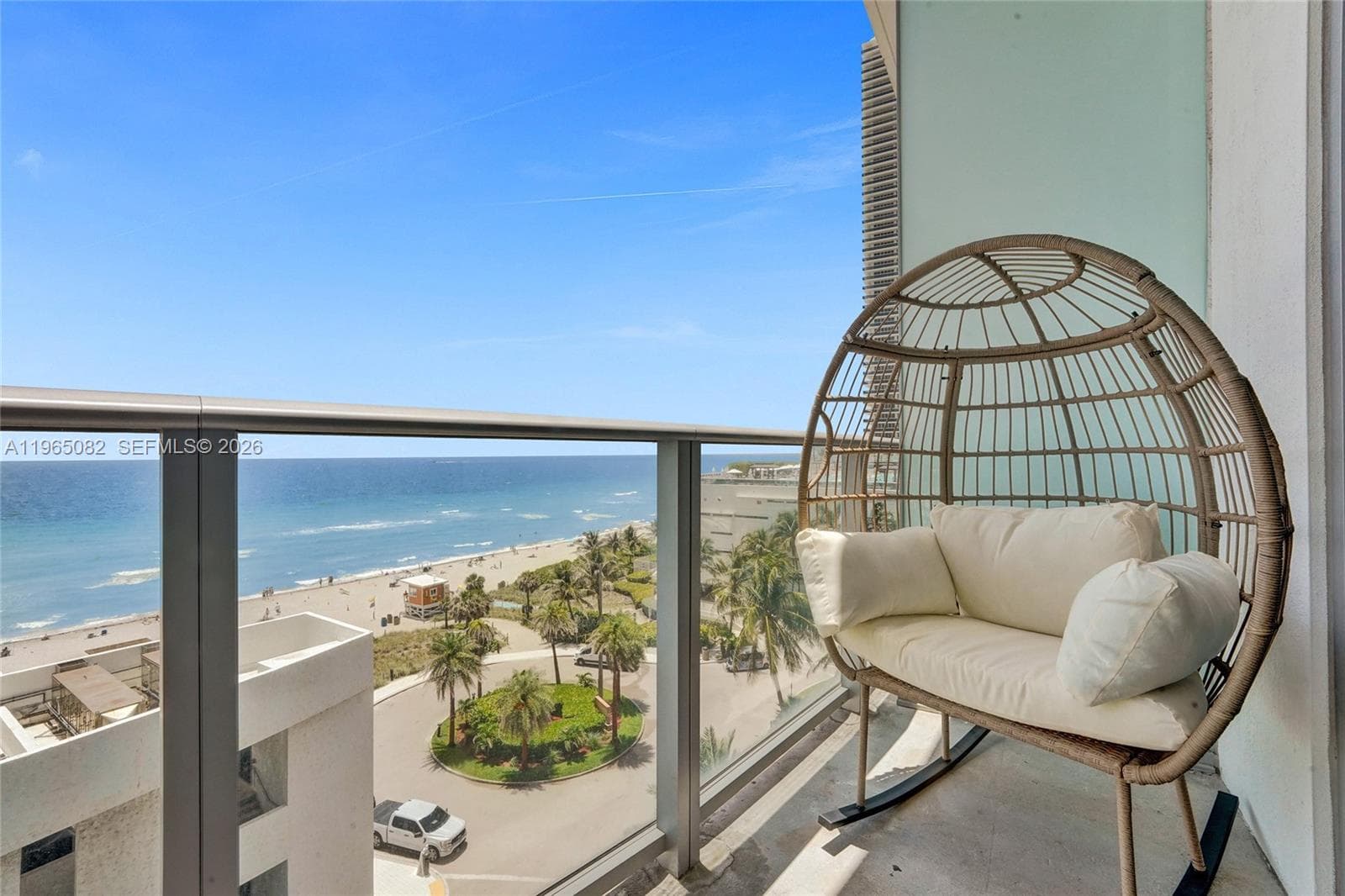 4111 S Ocean Dr 603 photo 3