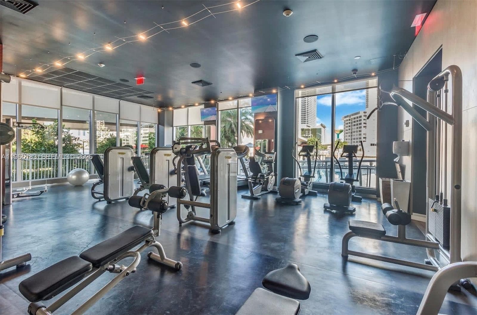 2602 E Hallandale Beach Blvd R2206 photo 8