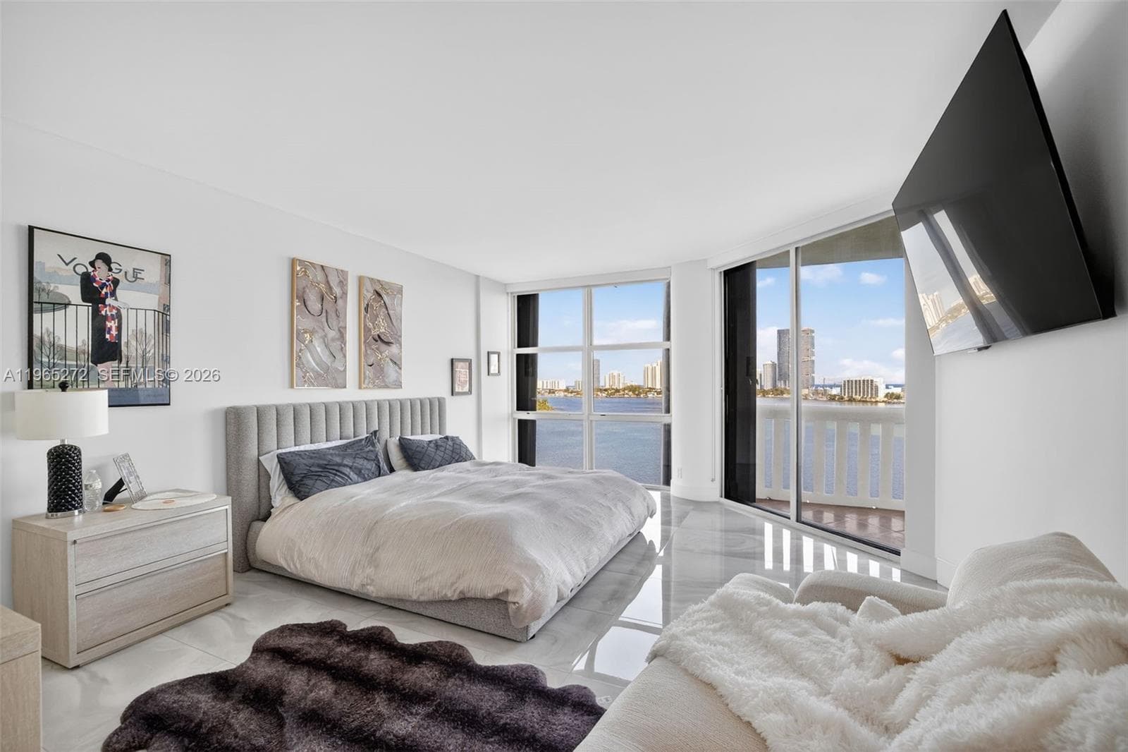 3000 Island Blvd 1106 photo 16