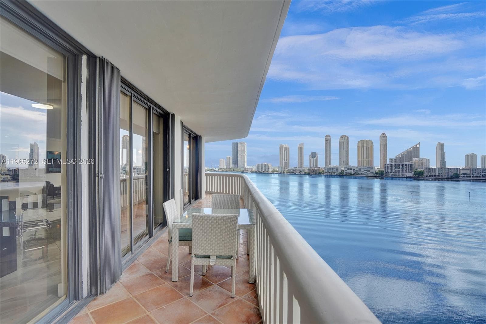 3000 Island Blvd 1106 photo 24