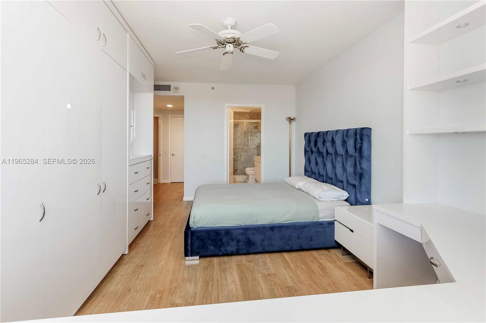 3801 207th St 704 photo 21