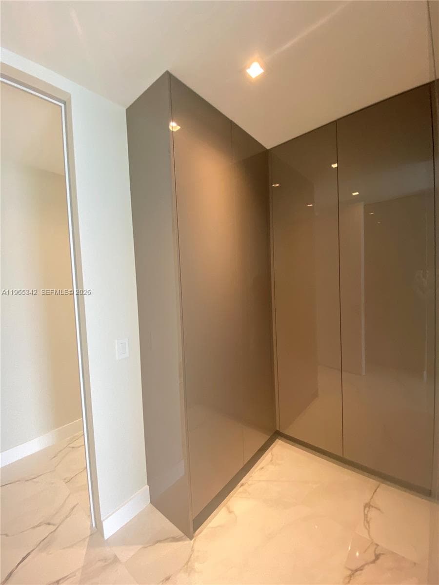 18975 Collins Ave 3605 photo 19