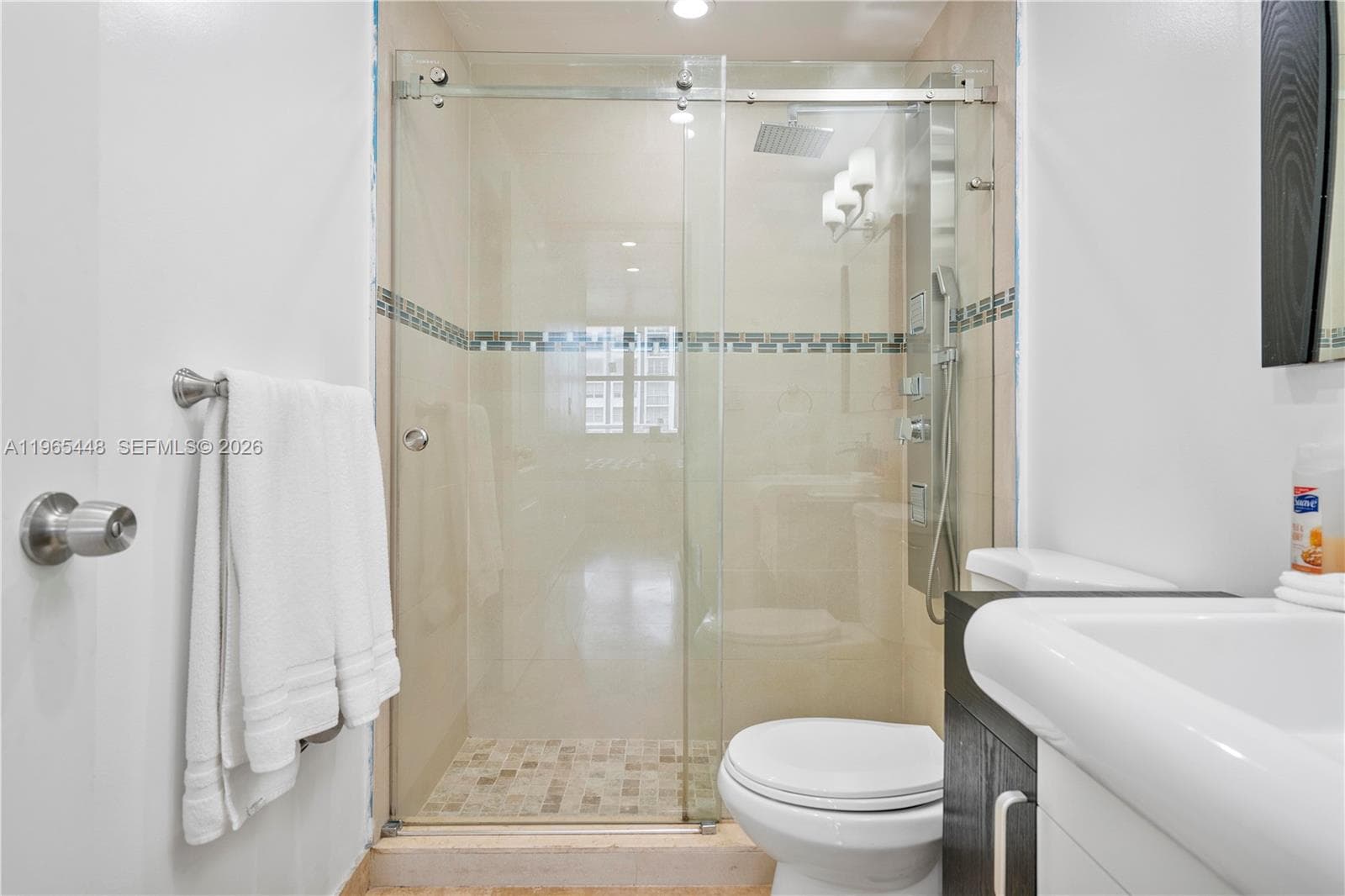 5601 Collins Ave 423 photo 6