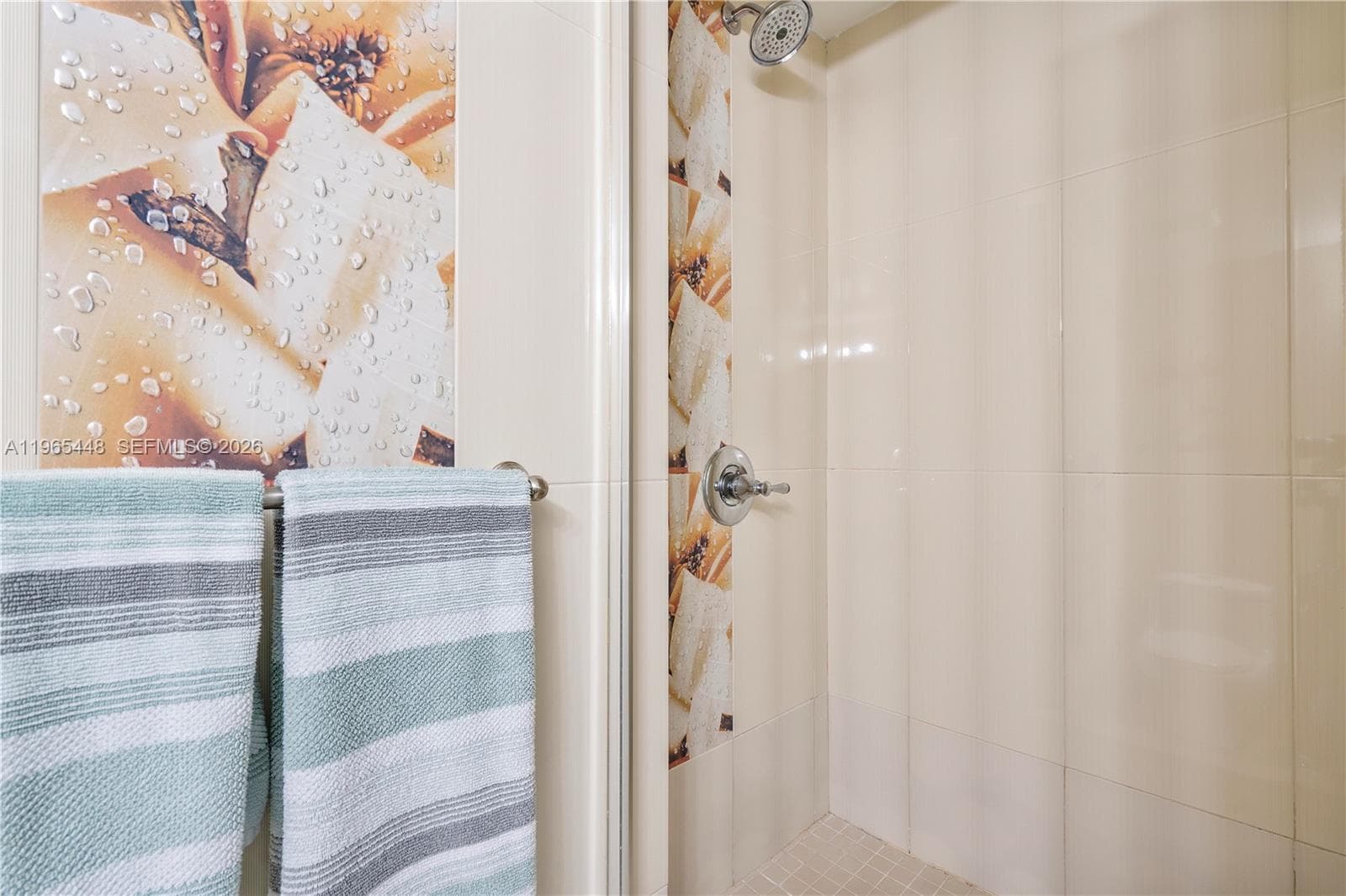 5601 Collins Ave 423 photo 12