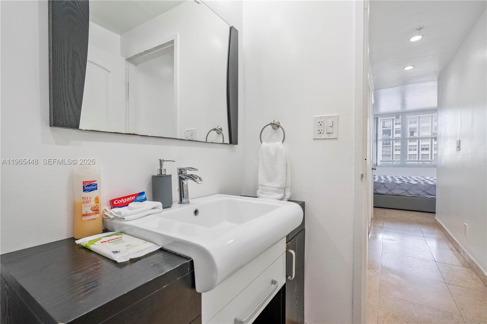 5601 Collins Ave 423 photo 8