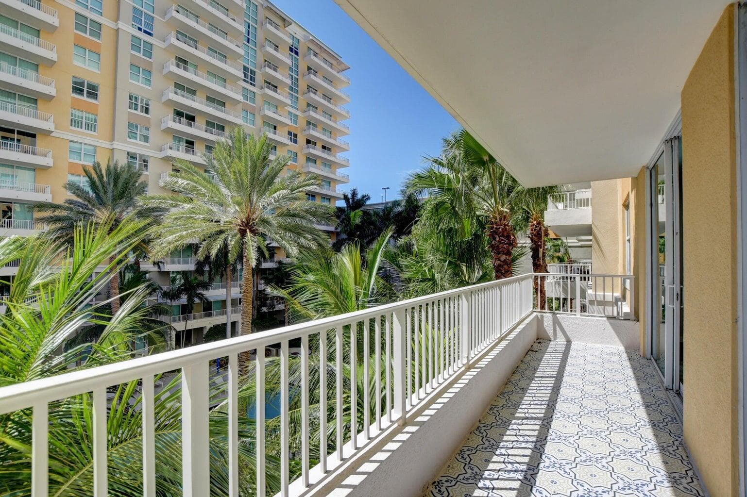 700 E Boynton Beach Boulevard 403 photo 23