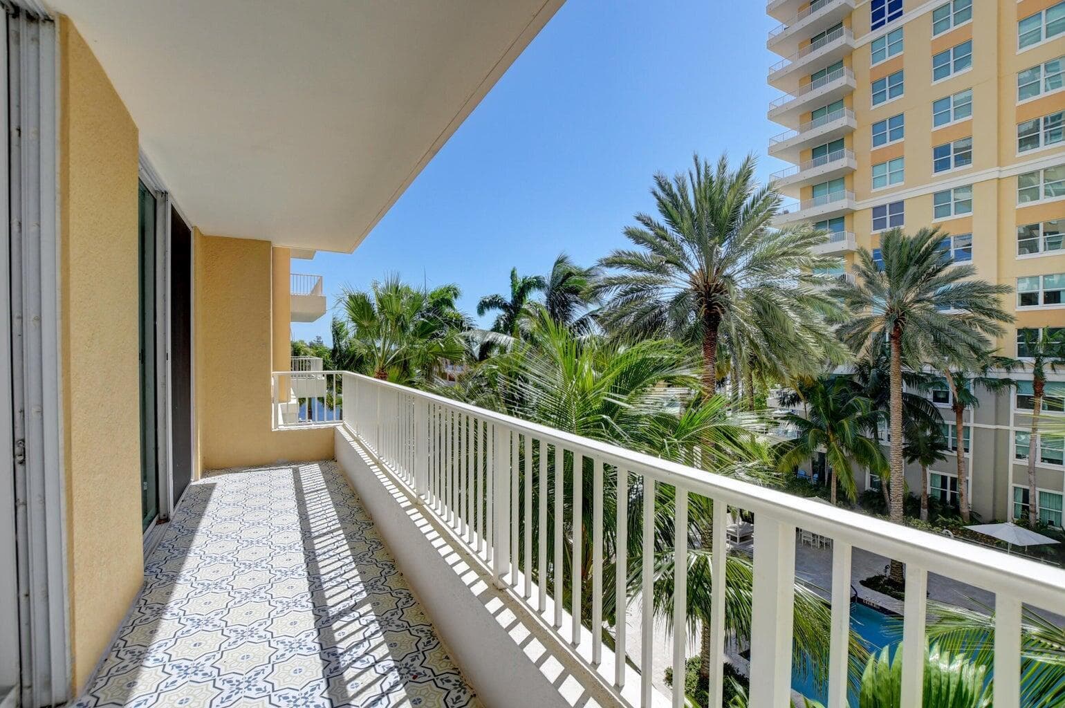 700 E Boynton Beach Boulevard 403 photo 22