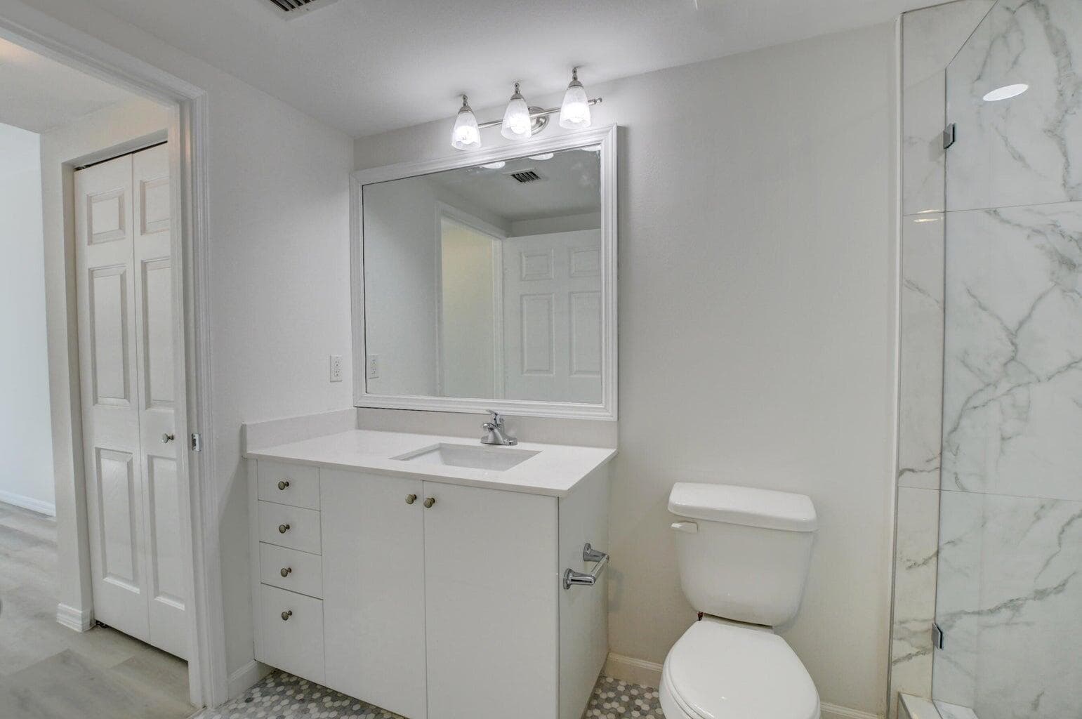700 E Boynton Beach Boulevard 403 photo 19