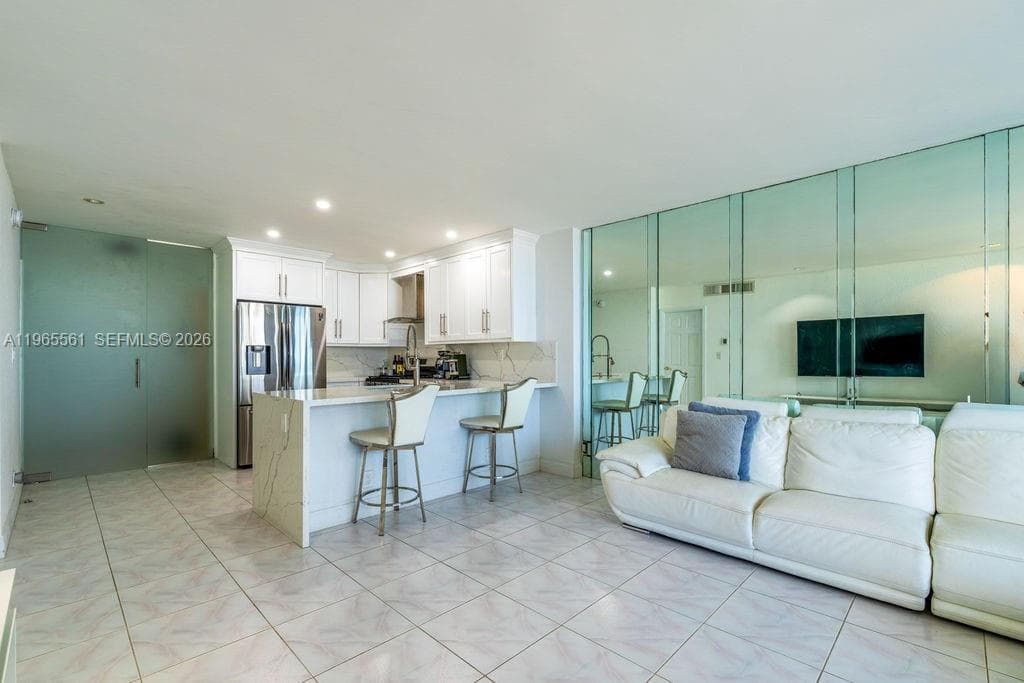 3140 Ocean Dr PH7 photo 8