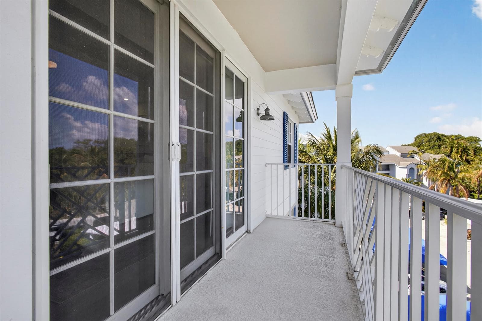 441 Bay Colony Drive N photo 25