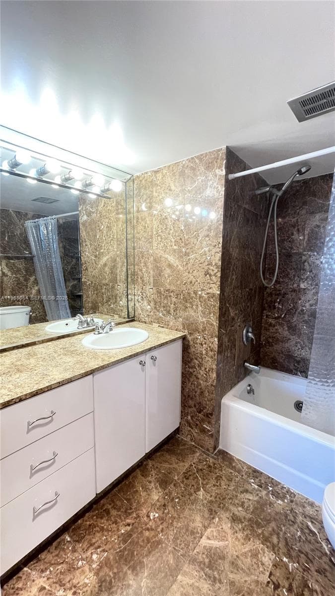 3703 166th St 602 photo 12