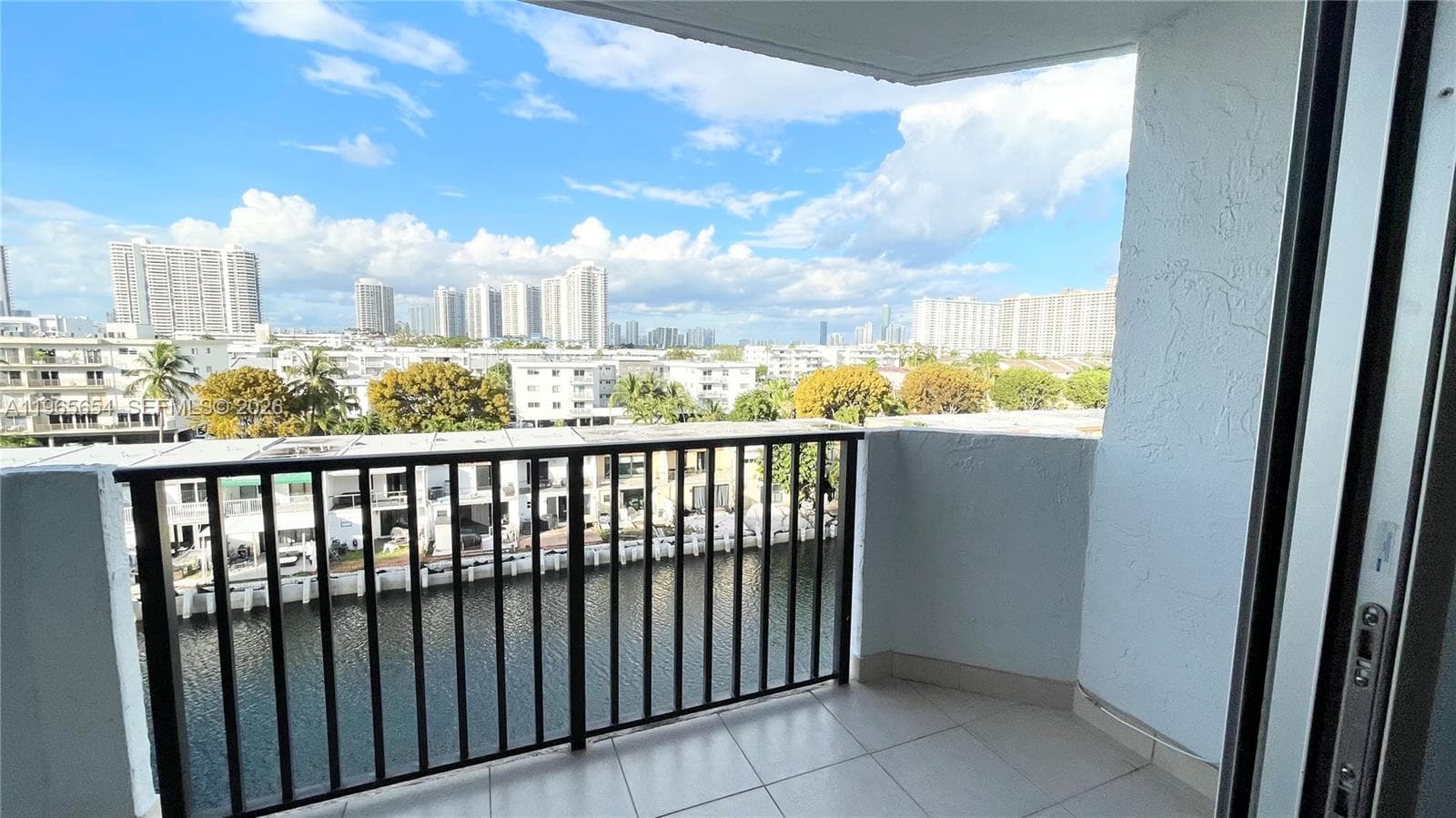 3703 166th St 602 photo 3