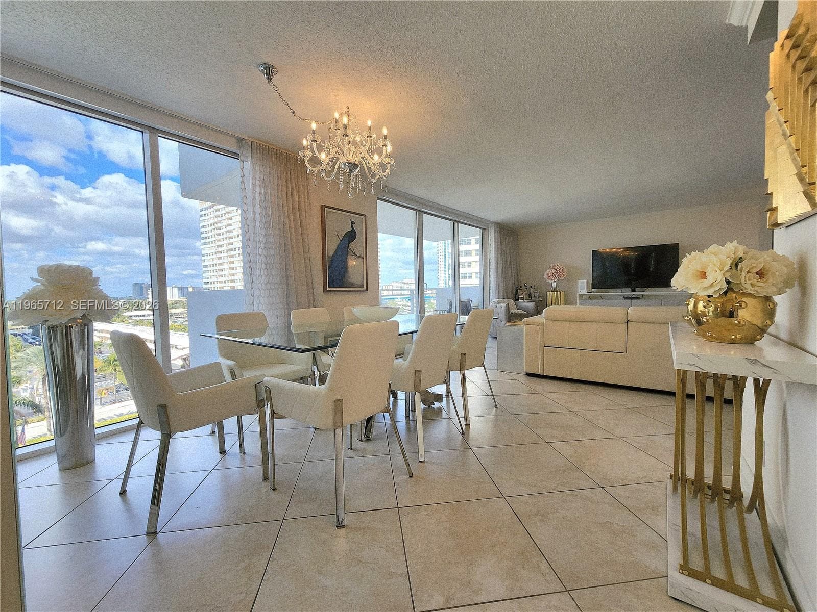 2030 S Ocean Dr 626 photo 2