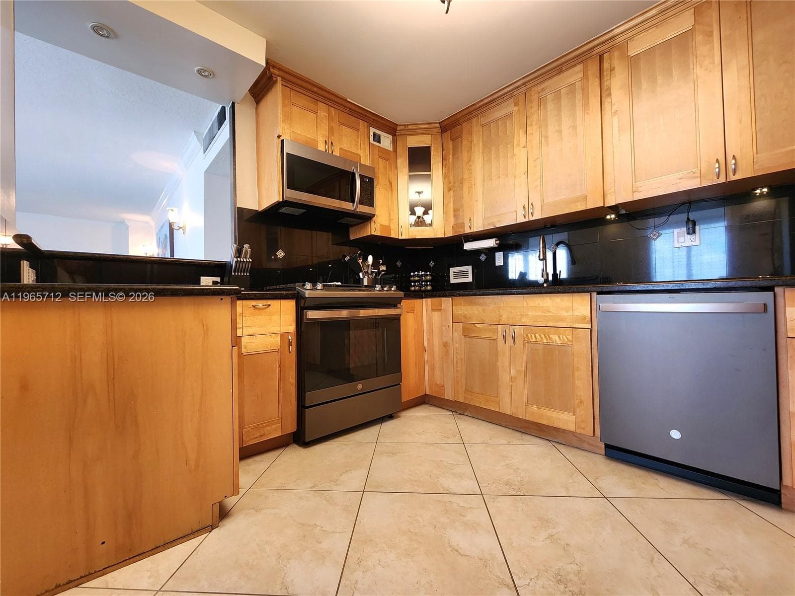 2030 S Ocean Dr 626 photo 3