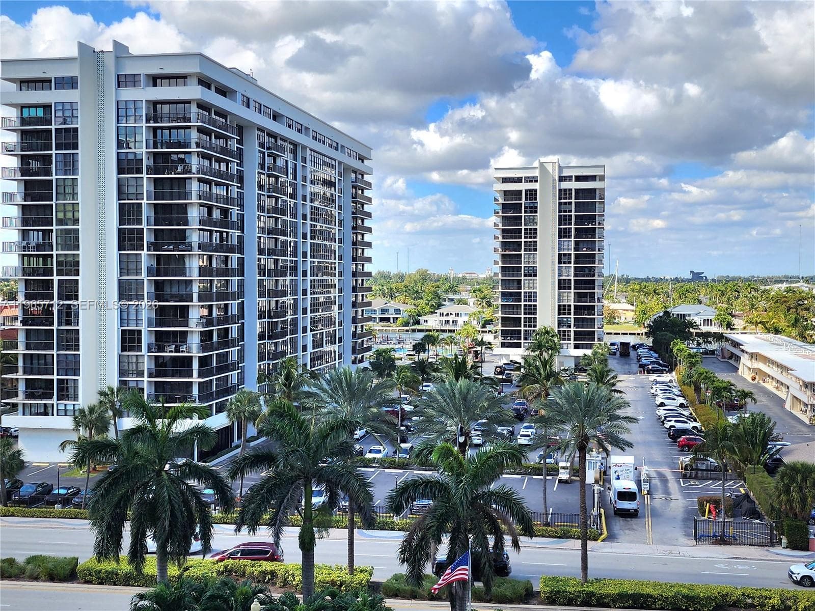 2030 S Ocean Dr 626 photo 4