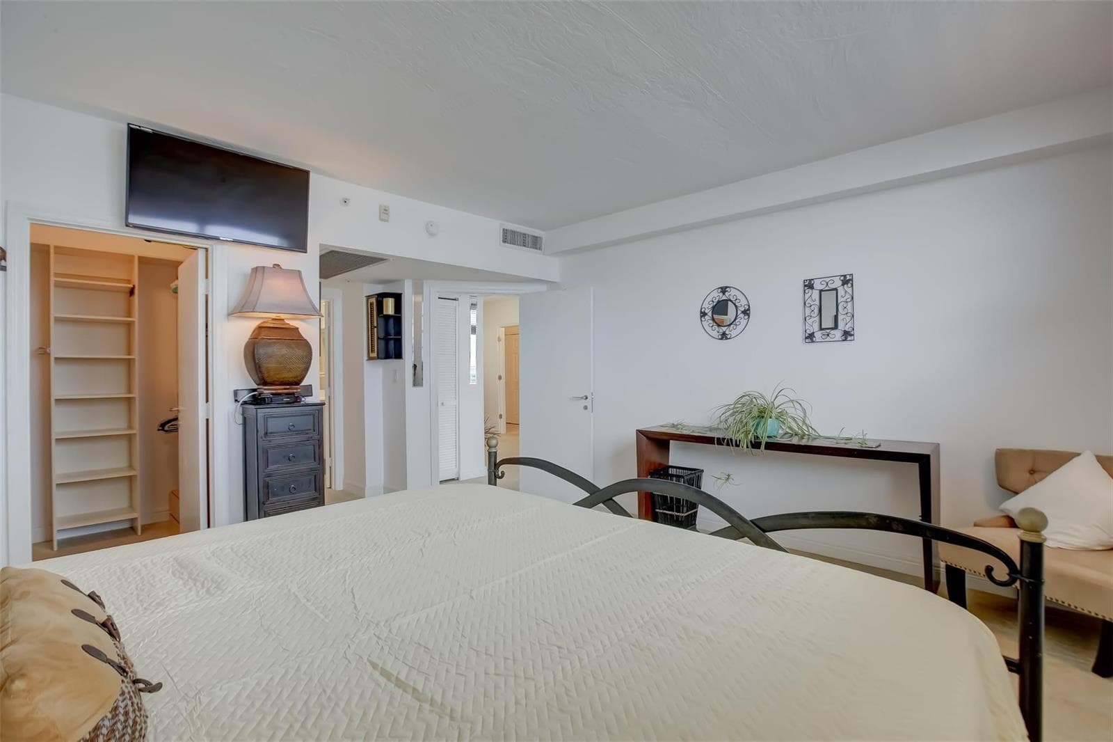 3000 S Ocean Drive 1100 photo 23