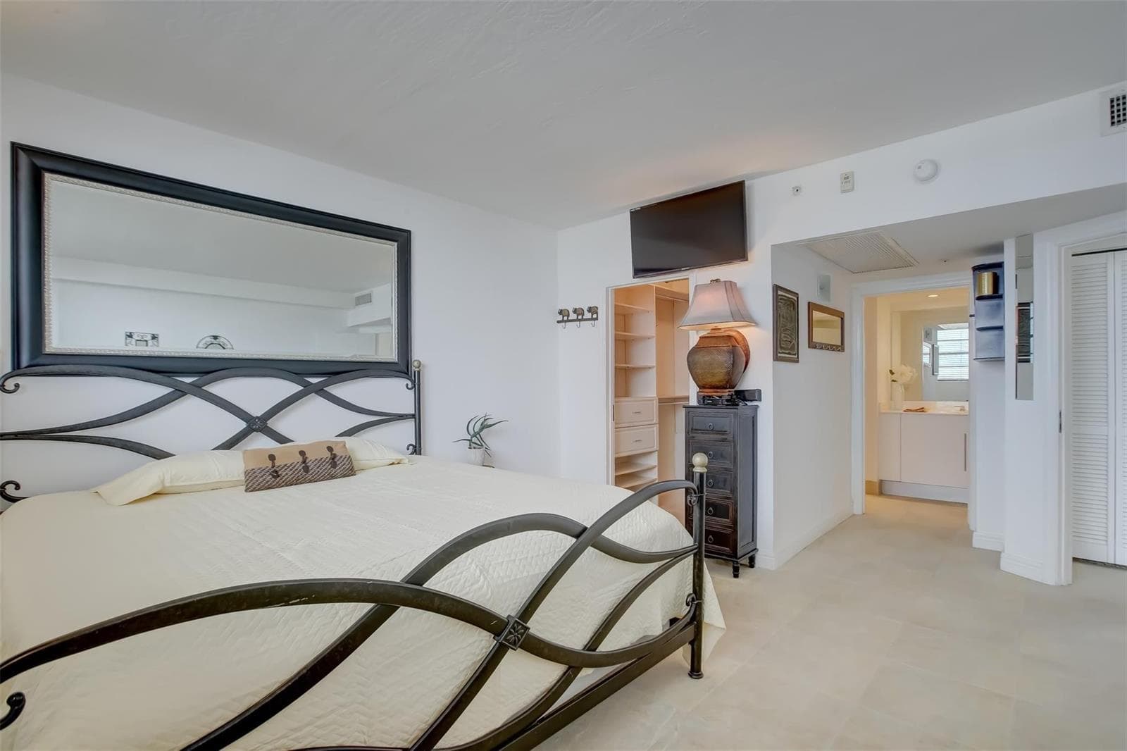 3000 S Ocean Drive 1100 photo 22