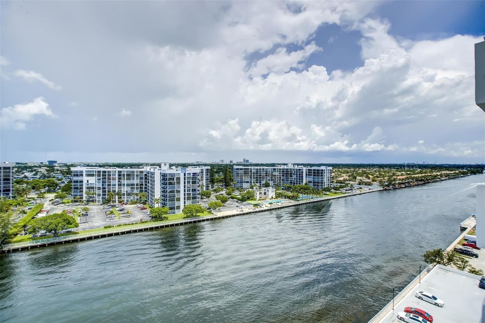3000 S Ocean Drive 1100 photo 3