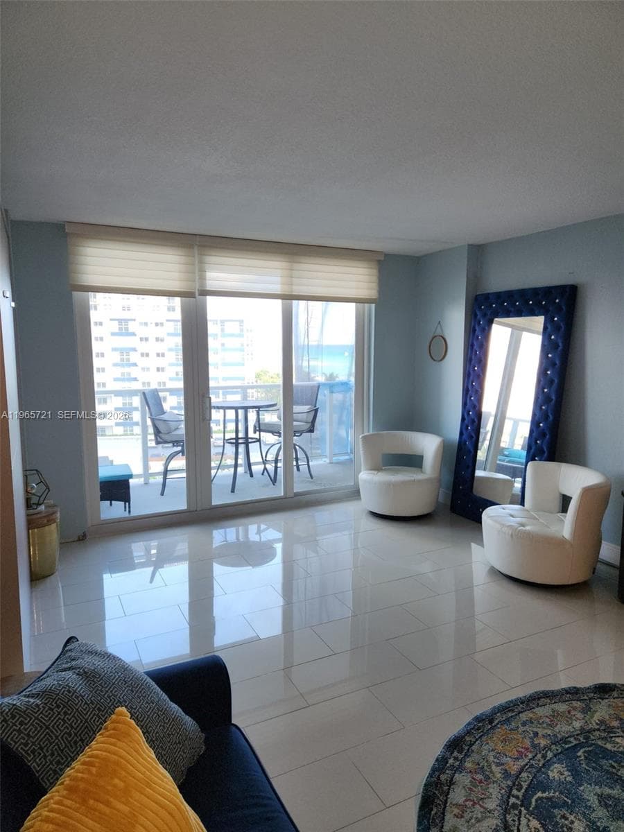 3180 S Ocean Dr 607 photo 19