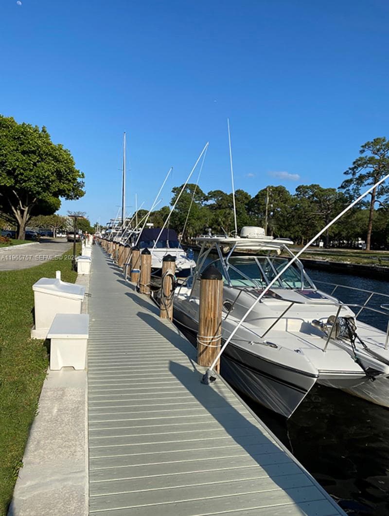 1000 River Reach Dr 516 photo 19