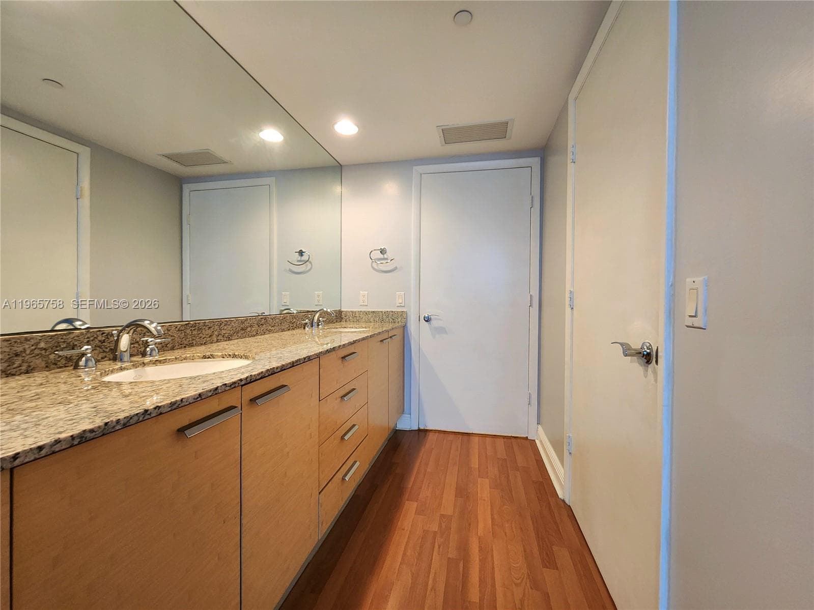 1800 S Ocean Dr 2406 photo 17