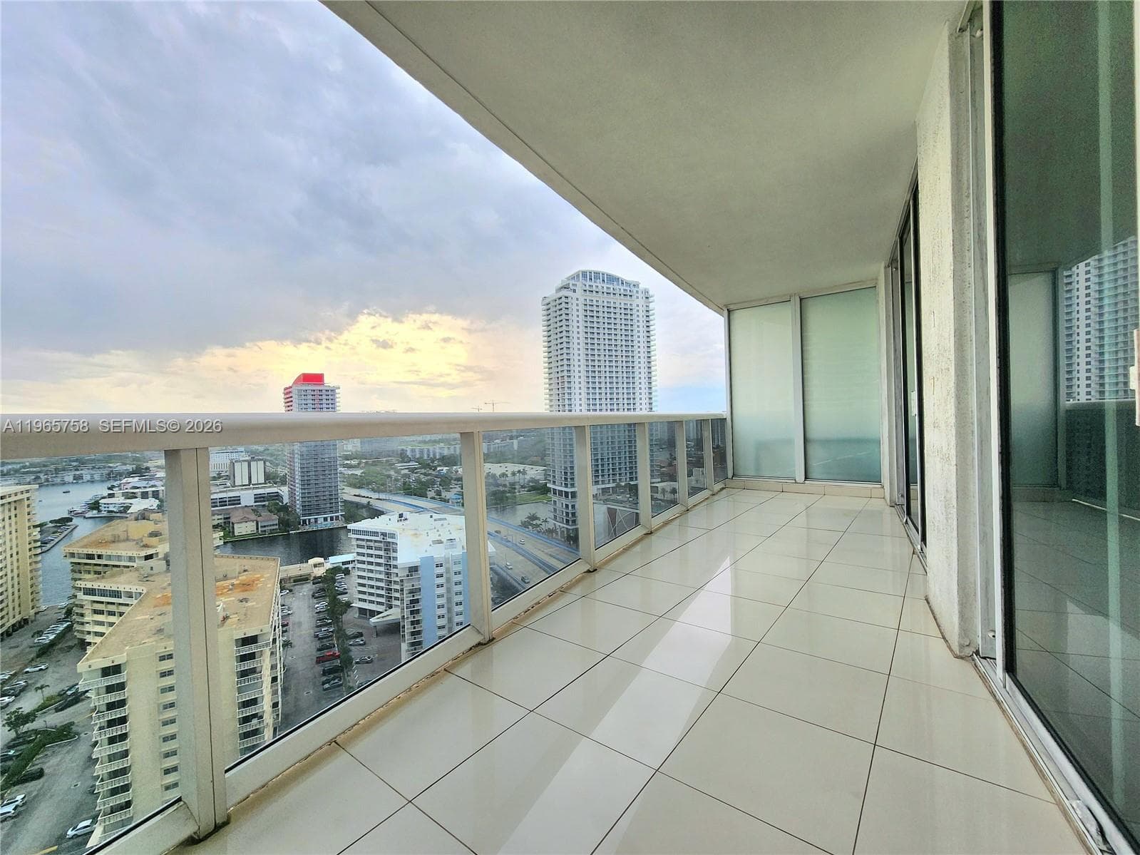 1800 S Ocean Dr 2406 photo 14