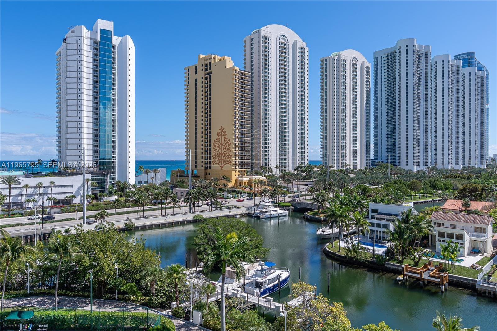 16400 Collins Ave 744 photo 3