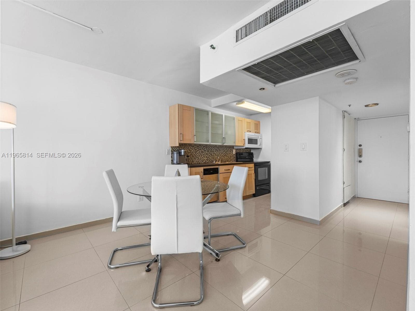 100 Lincoln Rd 417 photo 10