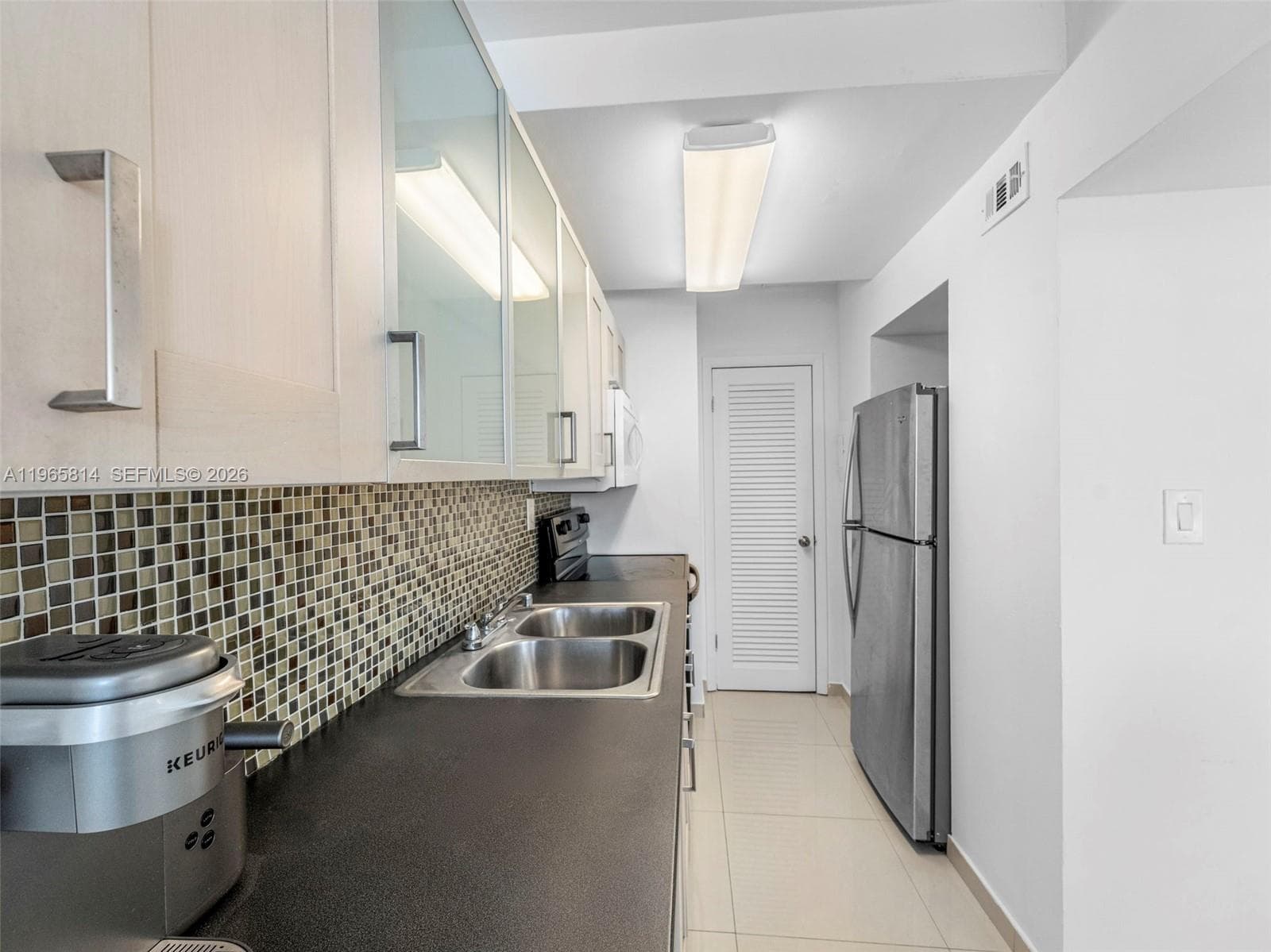 100 Lincoln Rd 417 photo 11