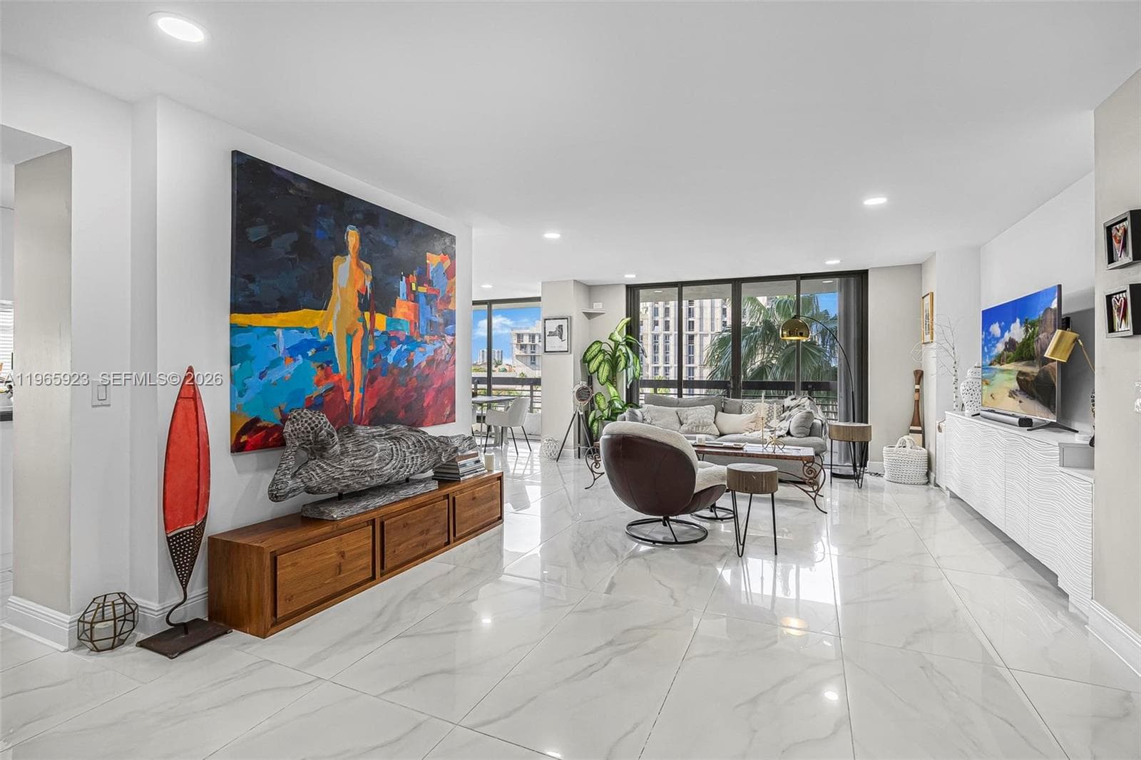 3500 Mystic Pointe Dr 604 photo 3