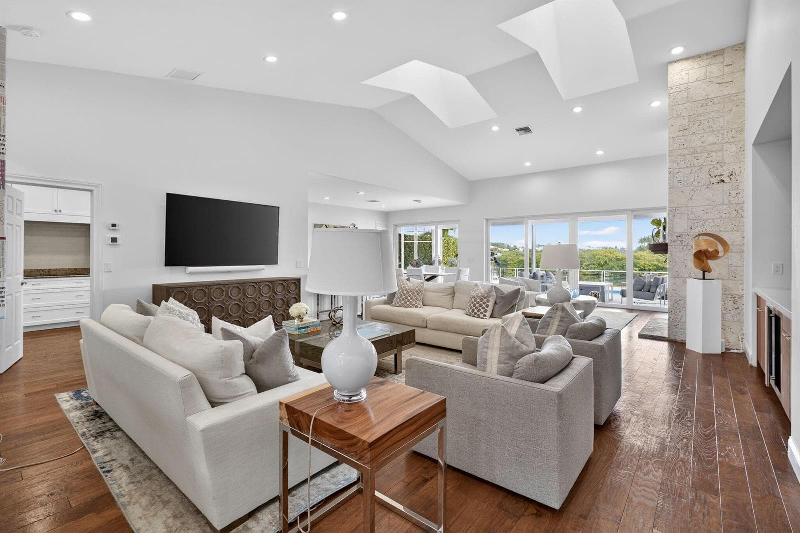 167 Regatta Drive photo 13