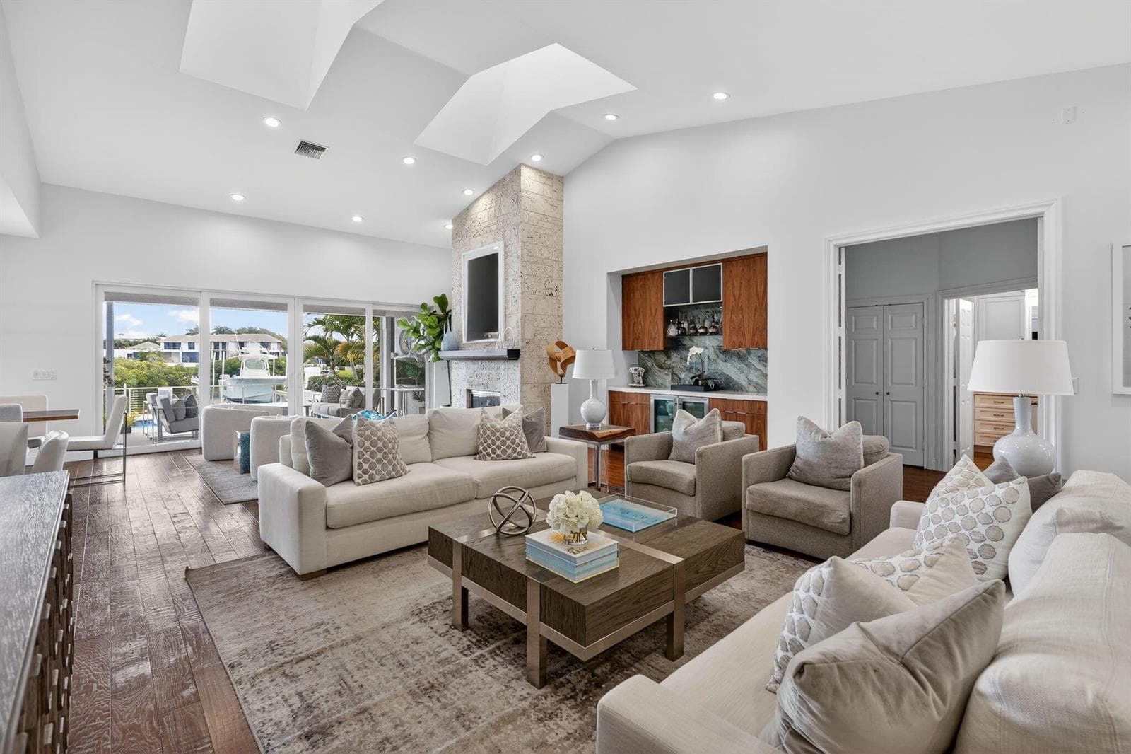 167 Regatta Drive photo 16
