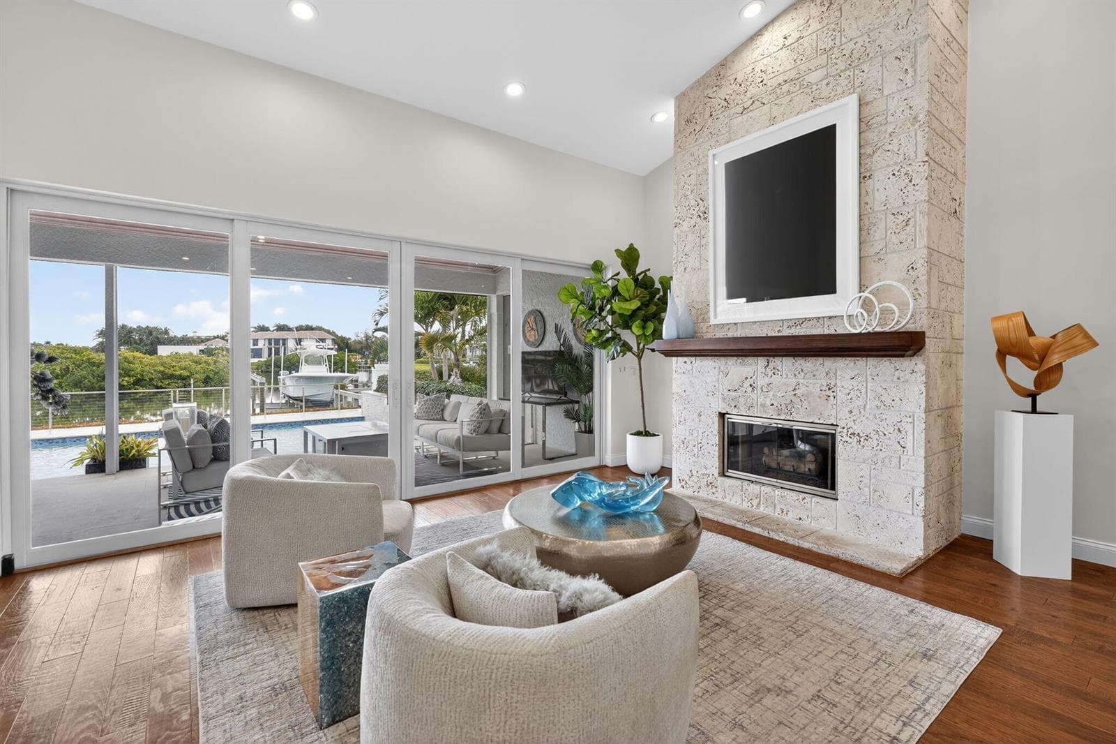 167 Regatta Drive photo 14