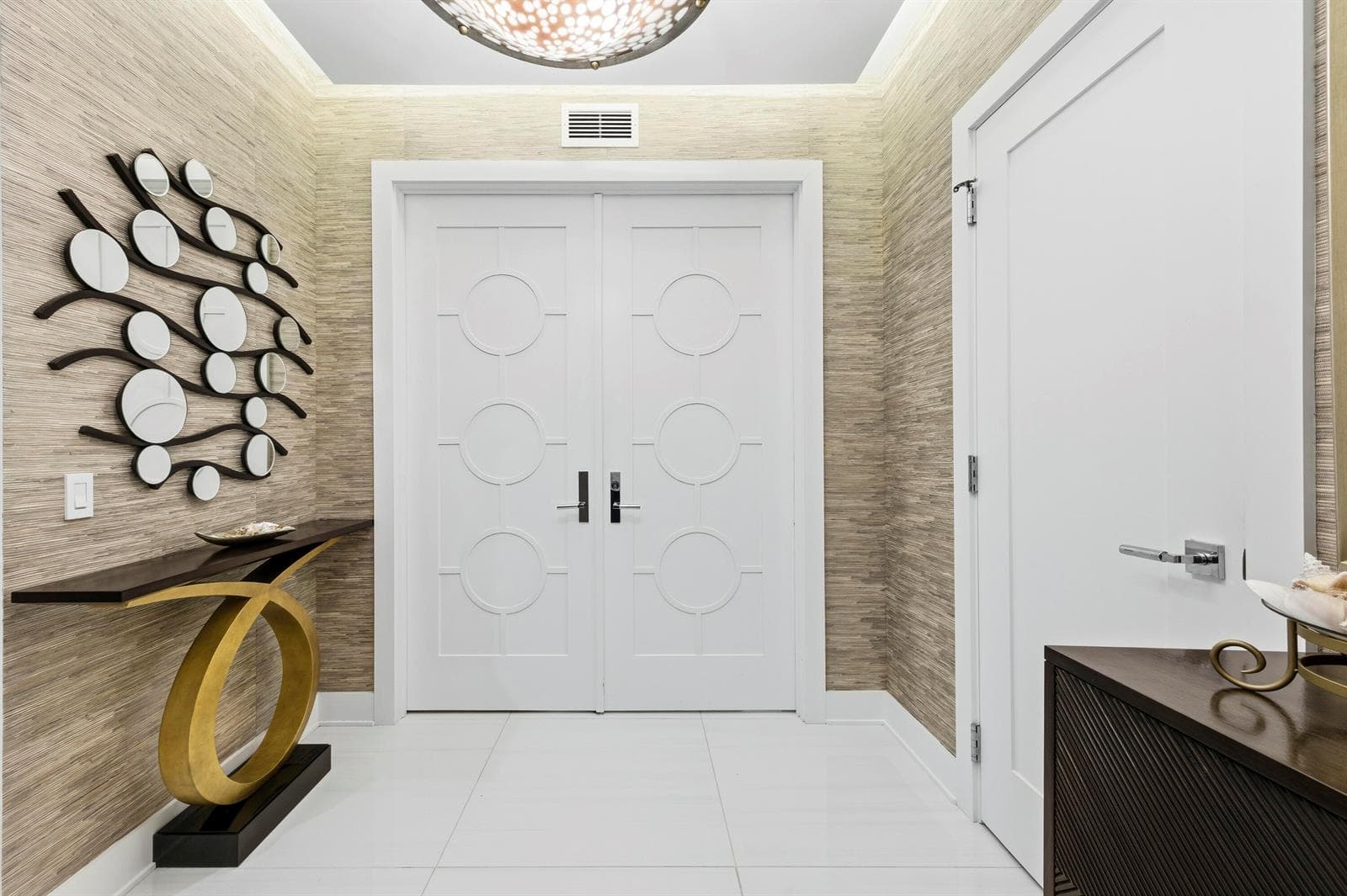 5000 N Ocean Drive 1001 photo 2
