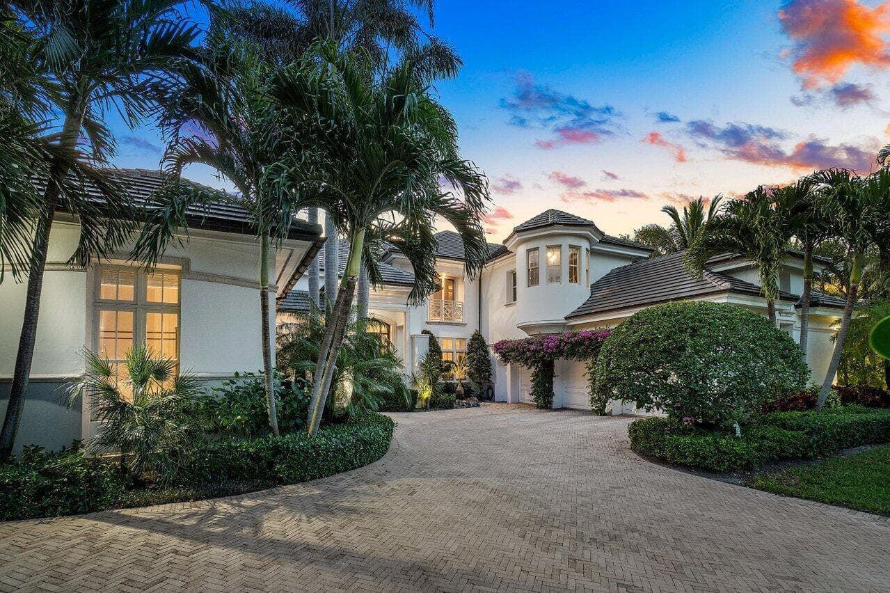 616 Seasage Drive photo 3