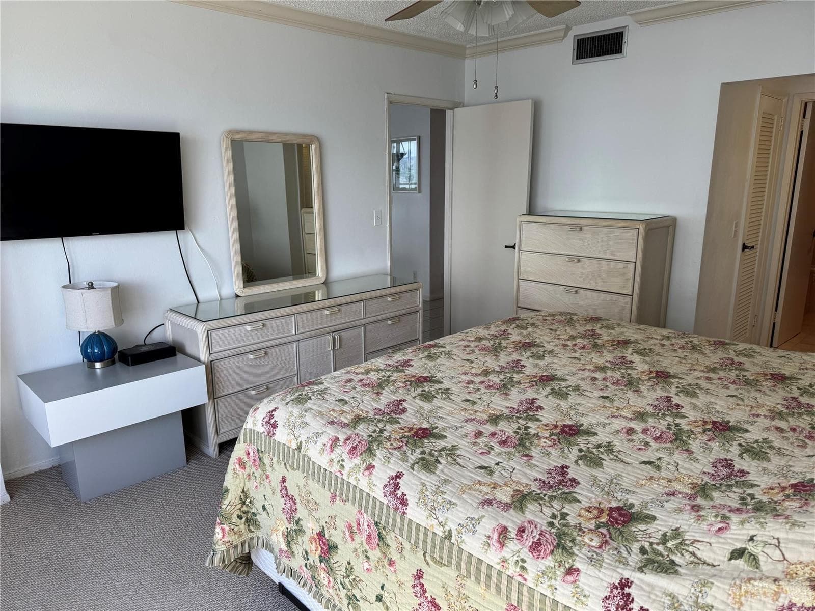 3800 N Galt Ocean Drive 1508 photo 17