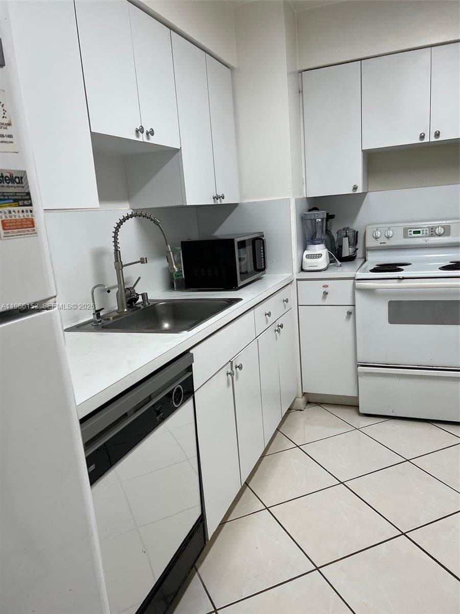 9225 Collins Ave 302 photo 10