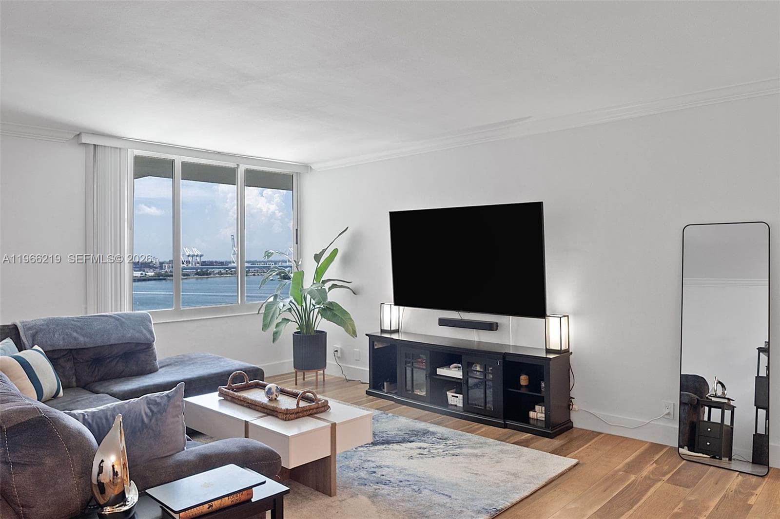 1200 West Ave PH31 photo 1