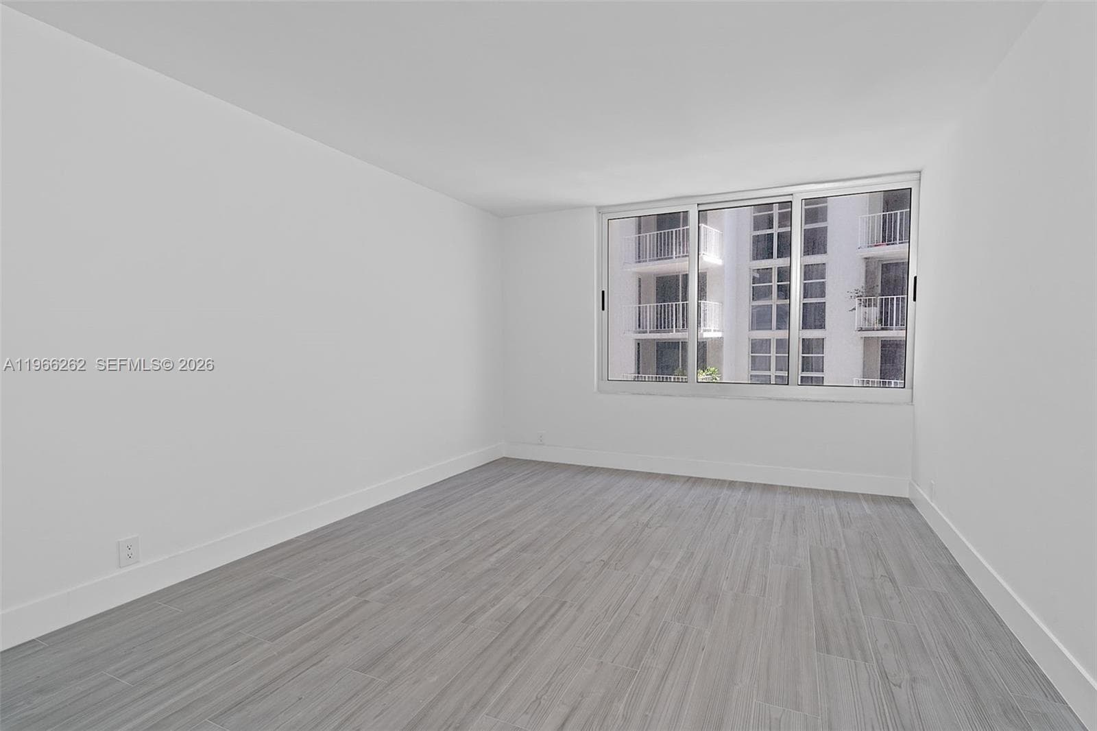 1200 West Ave 521 photo 24